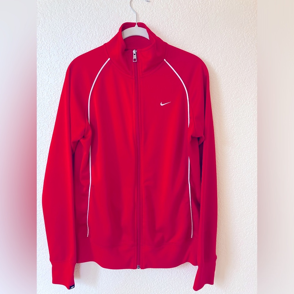 Nike Athletic Red Zip Up Jacket size Large used good condition